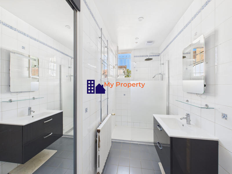 Maison - 146 m² - 6 pièces