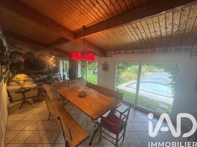 Maison de maîtres - 199 m² - 8 pièces