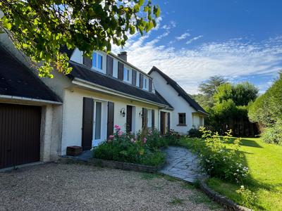 Villa - 240 m² - 6 pièces