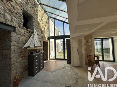 Maison - 200 m² - 6 pièces