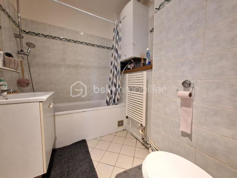 Appartement - 64 m² - 2 pièces
