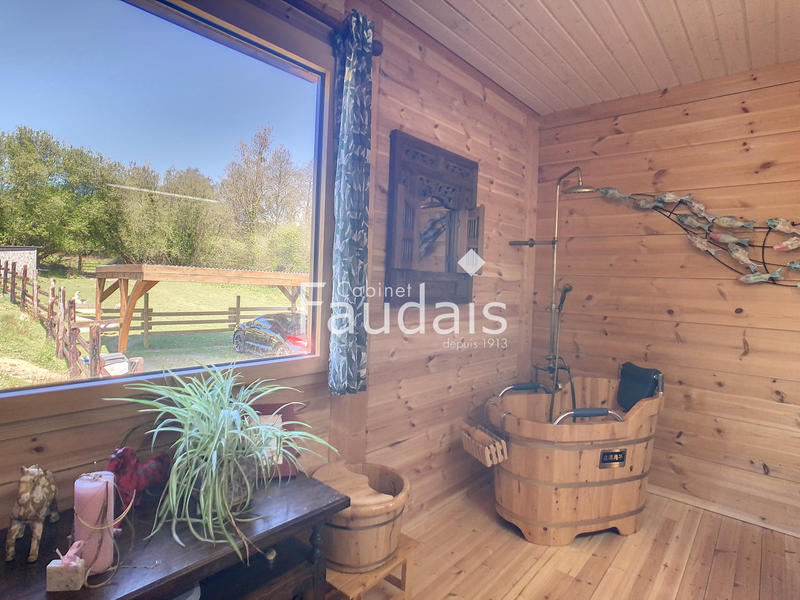 Propriété - 147 m² - 6 pièces