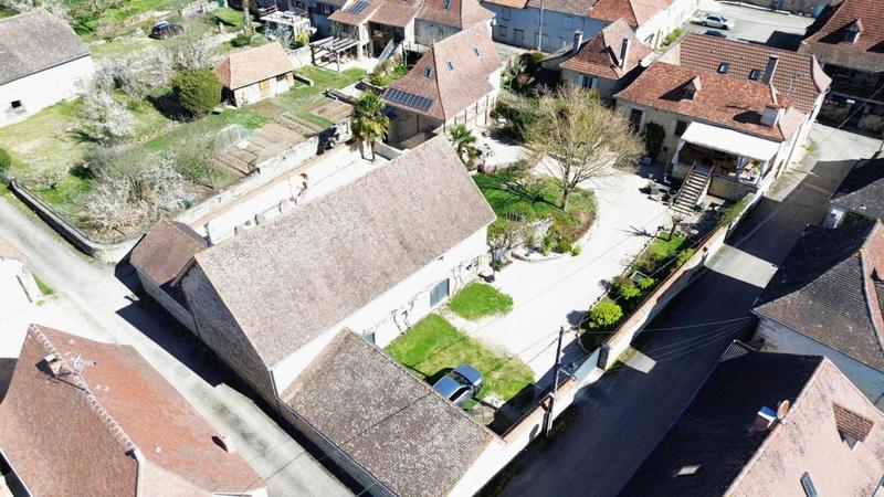 Maison - 230 m² - 11 pièces