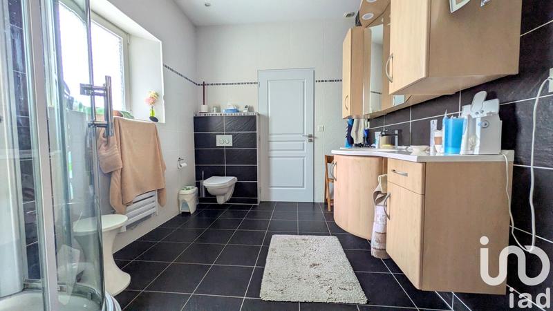 Maison - 218 m² - 6 pièces