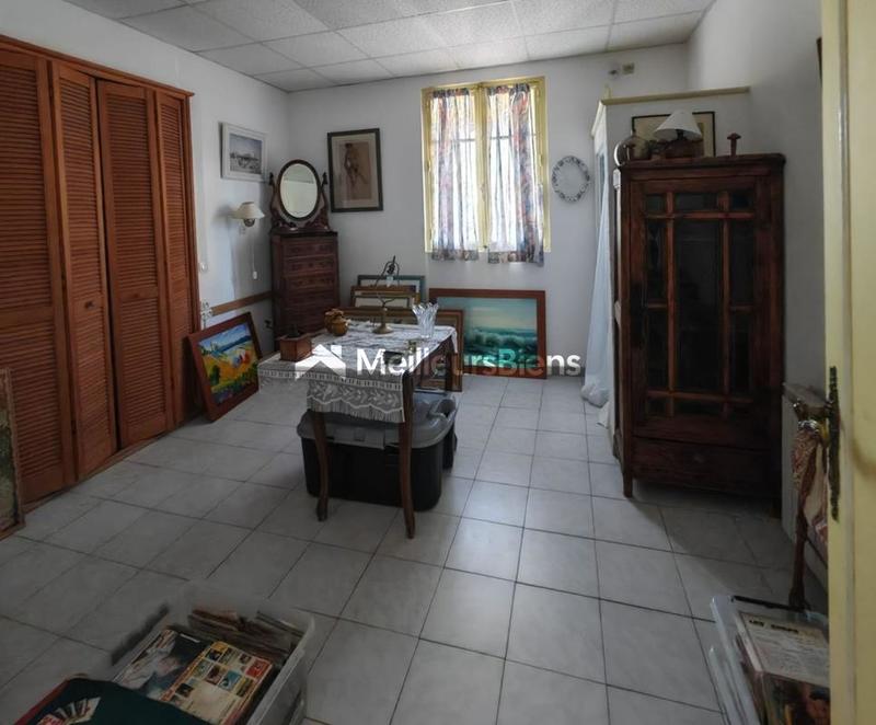 Propriété - 550 m² - 26 pièces