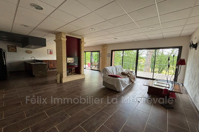 Maison - 173 m² - 6 pièces