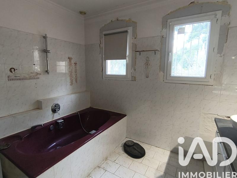 Maison - 200 m² - 5 pièces