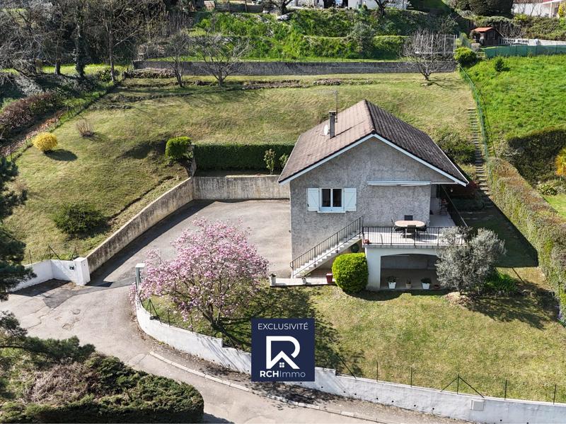 Maison traditionnelle - 124 m² - 4 pièces