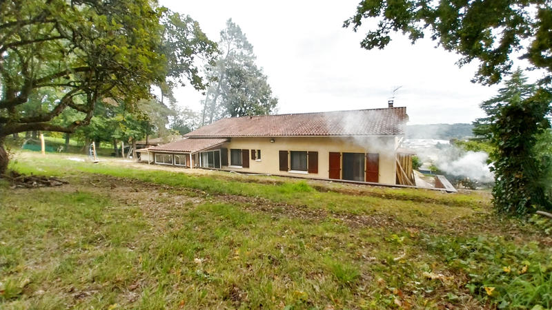 Maison - 150 m² - 7 pièces