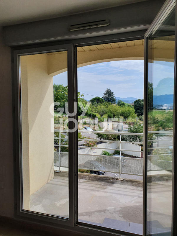 Appartement - 75 m² - 3 pièces