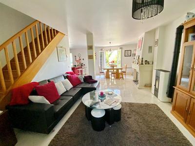 Maison - 115 m² - 6 pièces