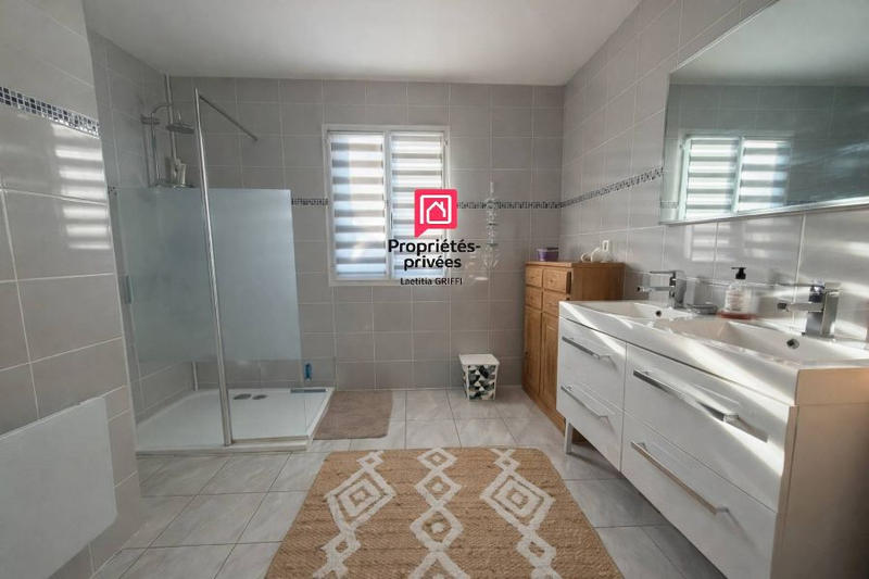 Maison - 144 m² - 5 pièces