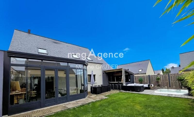 Maison - 126 m² - 8 pièces