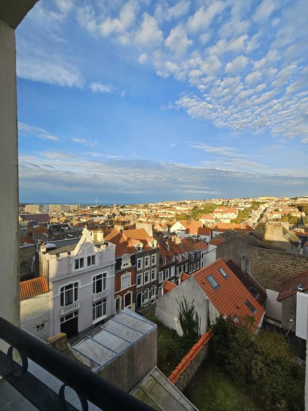 Maison - 303 m² - 12 pièces