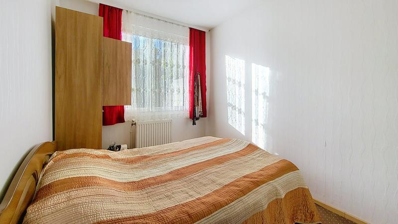 Maison - 137 m² - 8 pièces