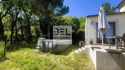 Maison - 94 m² - 5 pièces