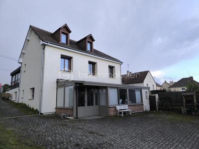 Maison - 218 m² - 10 pièces