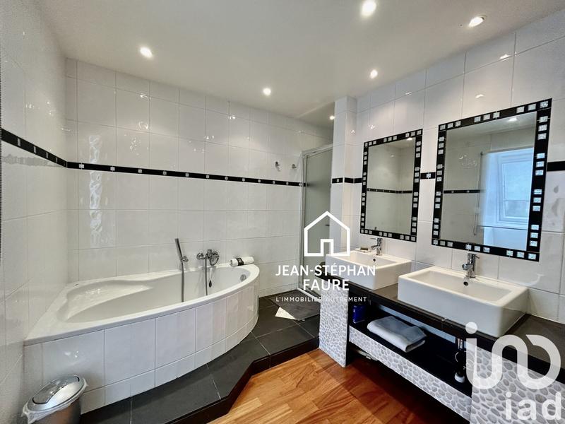 Maison - 150 m² - 6 pièces