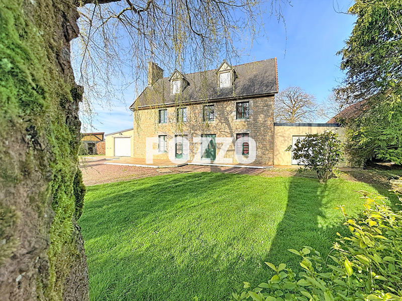 Maison - 173 m² - 9 pièces