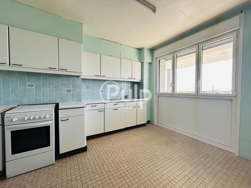 Appartement - 94 m² - 5 pièces