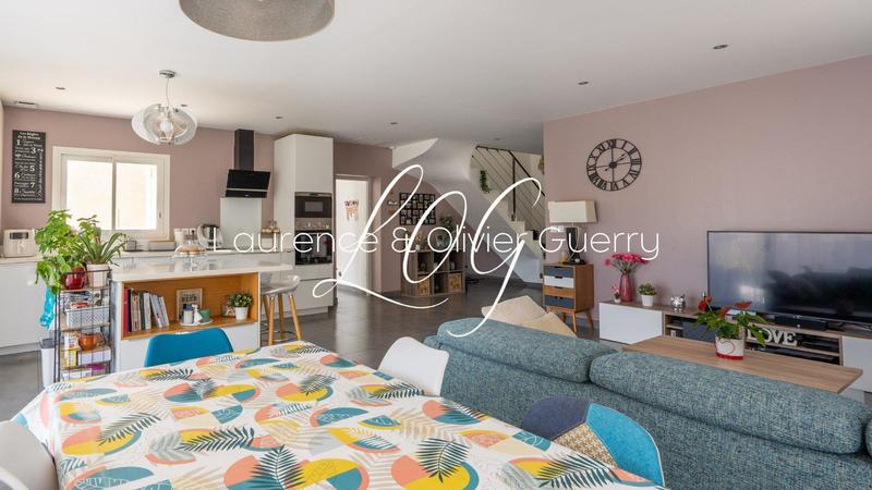 Maison - 121 m² - 5 pièces