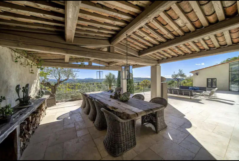 Villa - 360 m² - 6 pièces