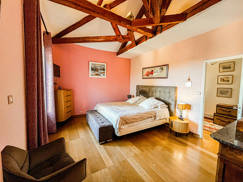 Maison - 264 m² - 5 pièces