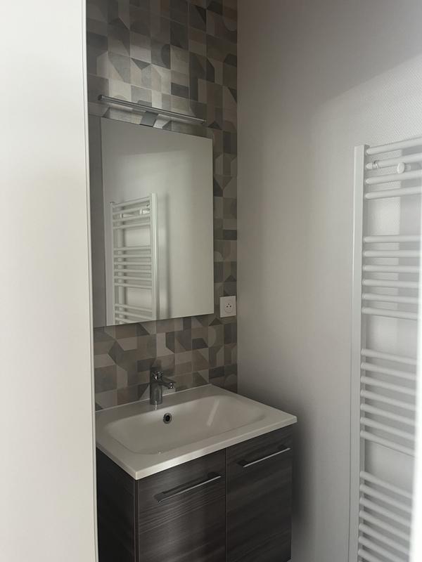 Appartement - 99 m² - 4 pièces