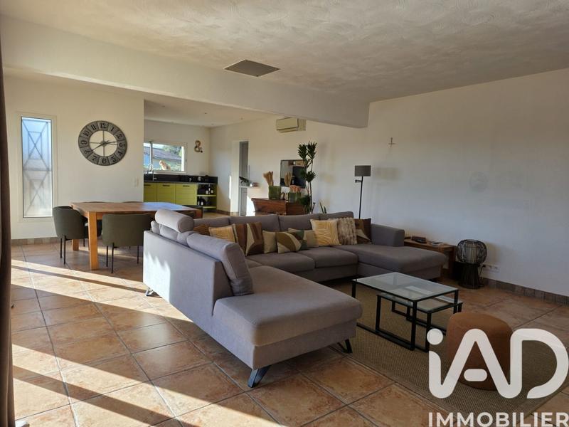 Maison - 168 m² - 5 pièces