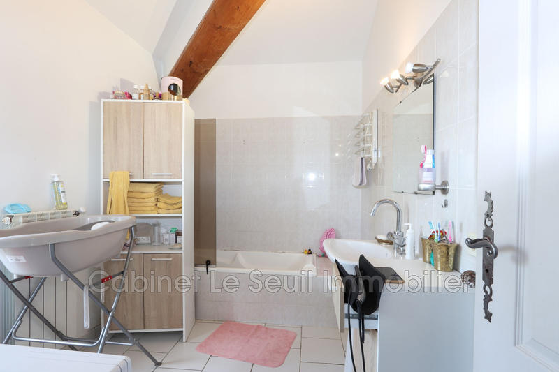Maison - 216 m² - 10 pièces