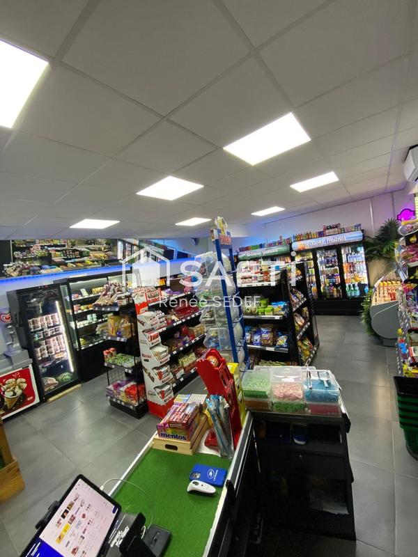 Local commercial - 100 m² - 2 pièces