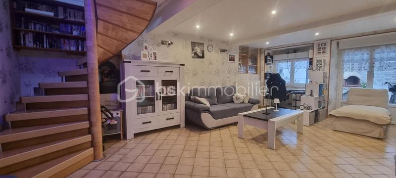 Propriété - 224 m² - 7 pièces