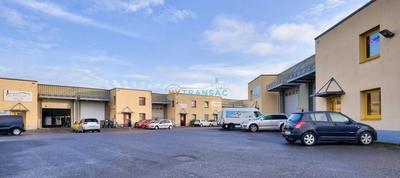 Local d'activité / Entrepôt - 389 m²