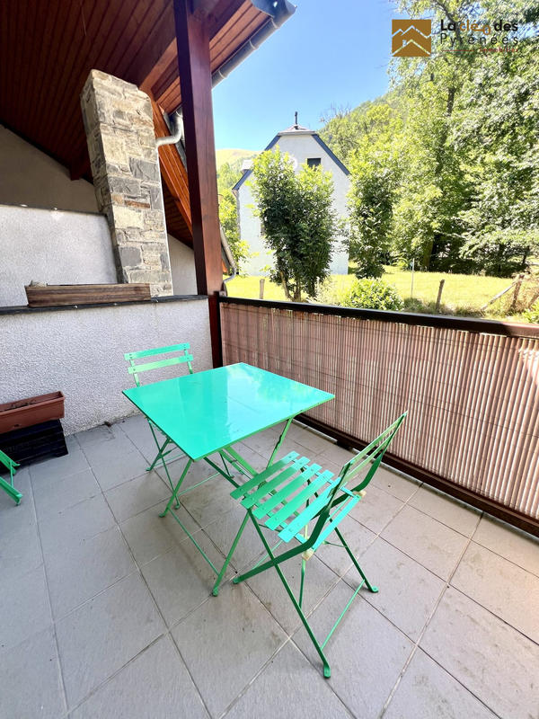 Appartement - 96 m² - 5 pièces