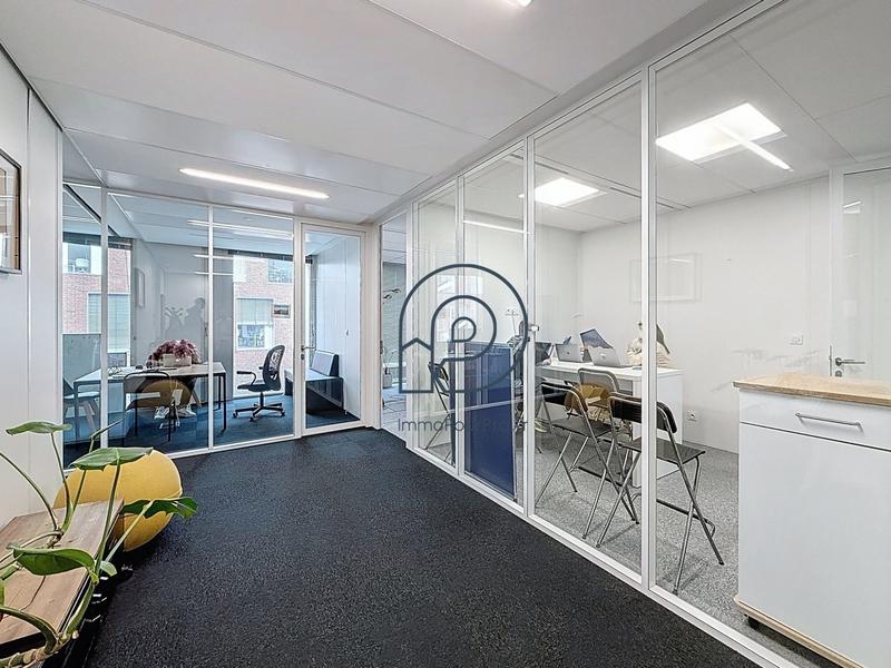 Bureau - 440 m²