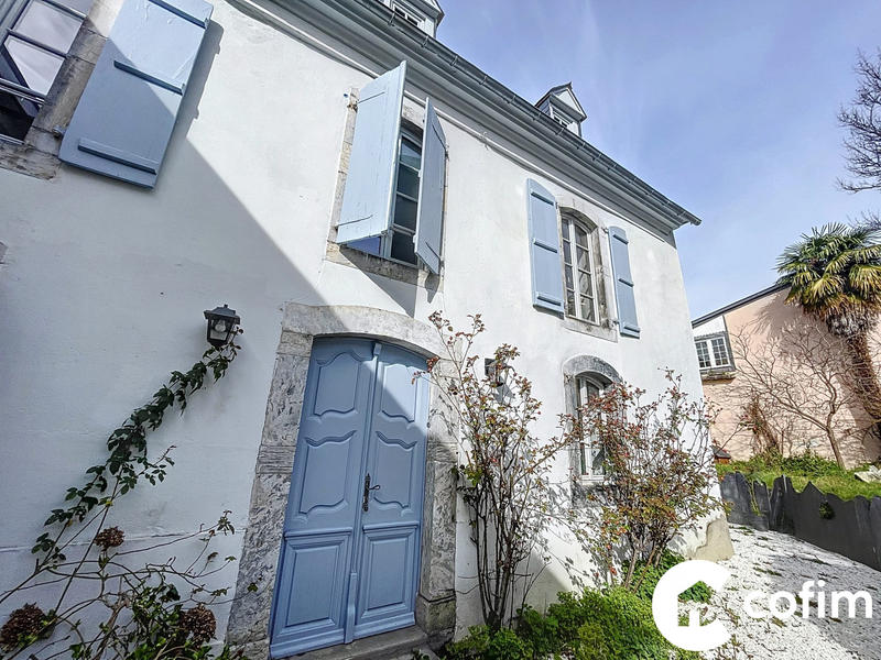 Maison ancienne - 165 m² - 7 pièces