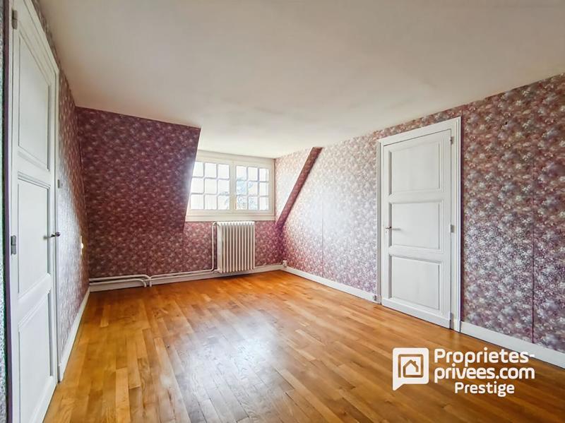 Demeure - 140 m² - 5 pièces