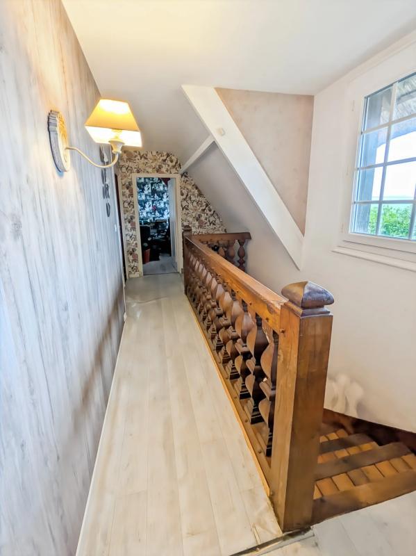 Maison - 220 m² - 6 pièces