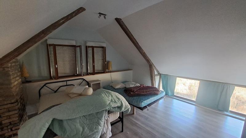 Grange - 80 m² - 4 pièces