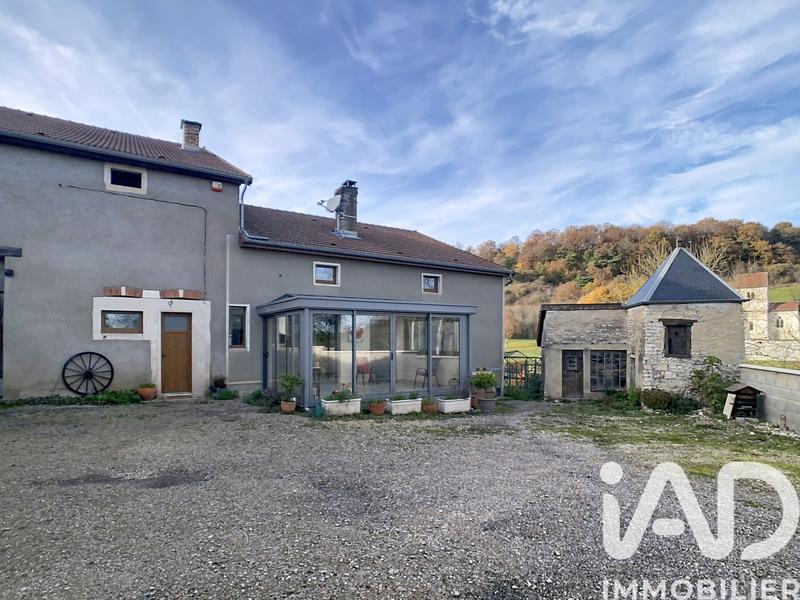 Maison - 148 m² - 5 pièces