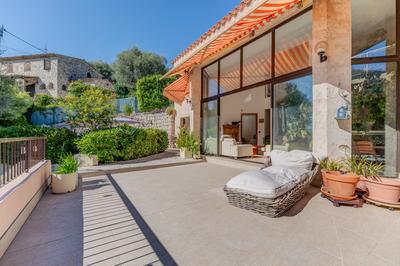 Maison - 276 m² - 5 pièces