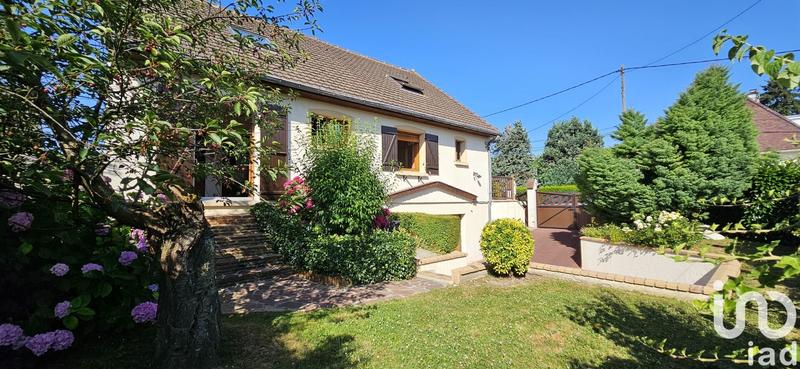 Maison - 166 m² - 8 pièces