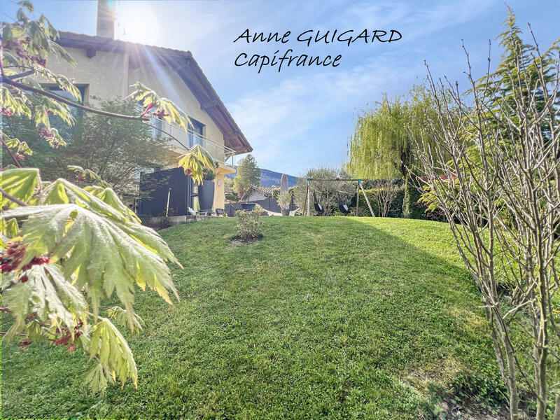 Maison - 133 m² - 6 pièces