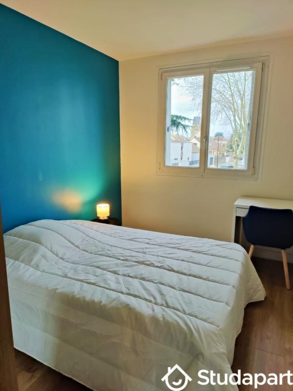 Chambre - 11 m² - 1 pièce