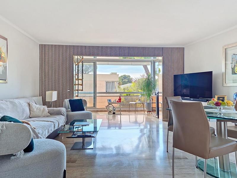 Appartement - 65 m² - 2 pièces