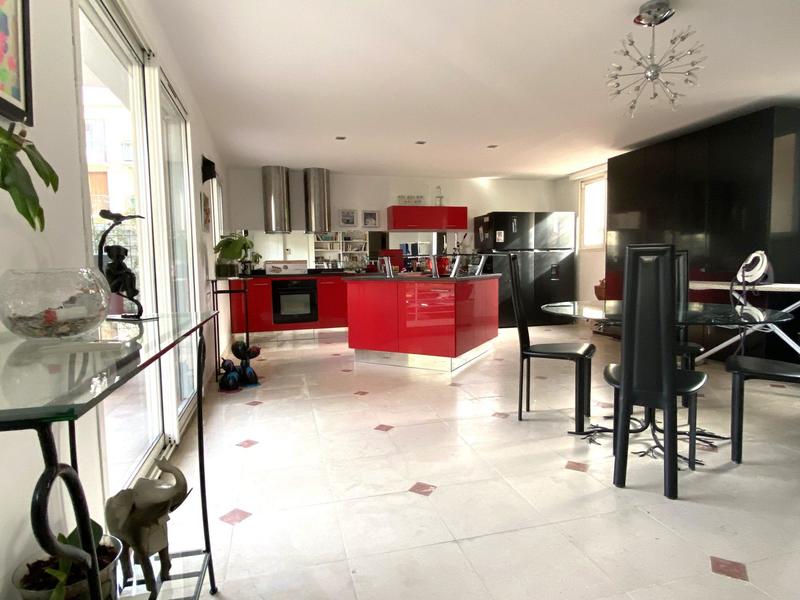 Maison contemporaine - 410 m² - 7 pièces