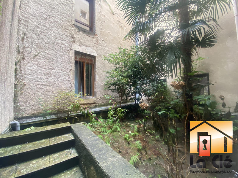 Local d'activités - 155 m²