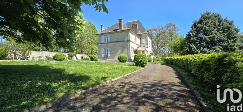 Château - 326 m² - 12 pièces