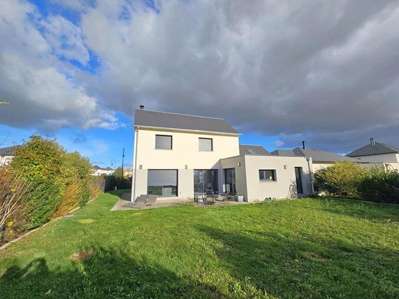 Maison - 143 m² - 6 pièces