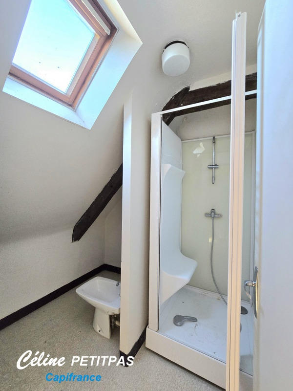 Propriété - 275 m² - 17 pièces